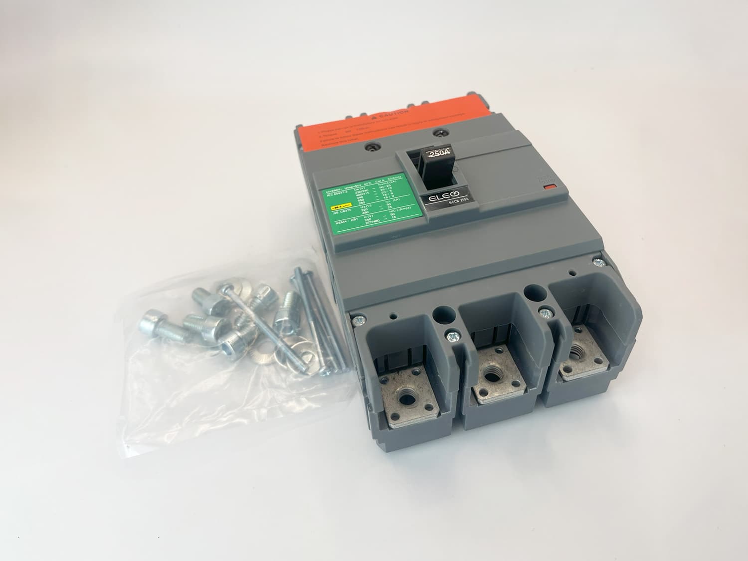 Aptomat MCCB 3P 250A 25KA